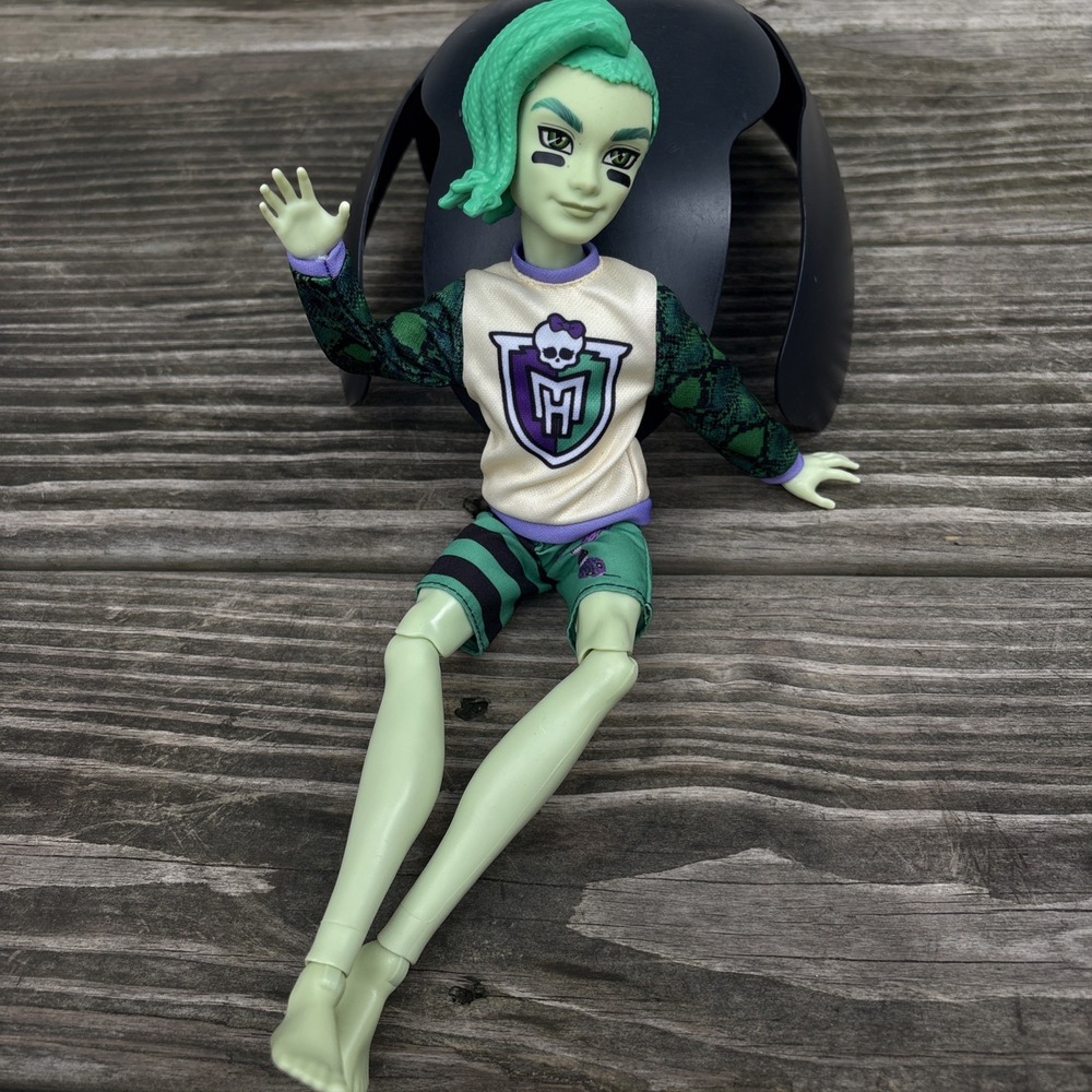 Monster High G3 Ghoul Spirit Deuce Gorgon Doll Shorts, Sweater, NoShoes, No Mask